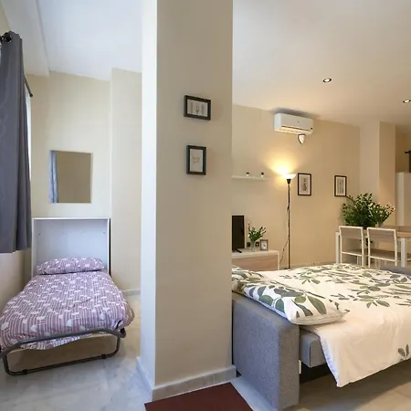 Apartamentos Tejares De Triana Seville Exterior photo